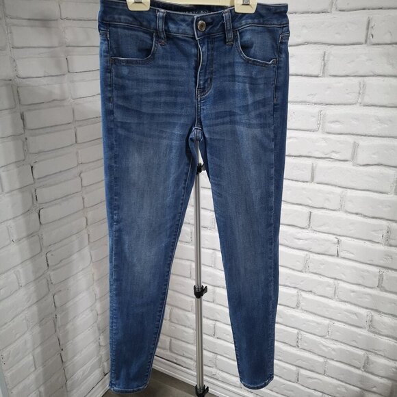 American Eagle Jegging Ladies Medium Wash Size 6 Slim Leg - Picture 1 of 11